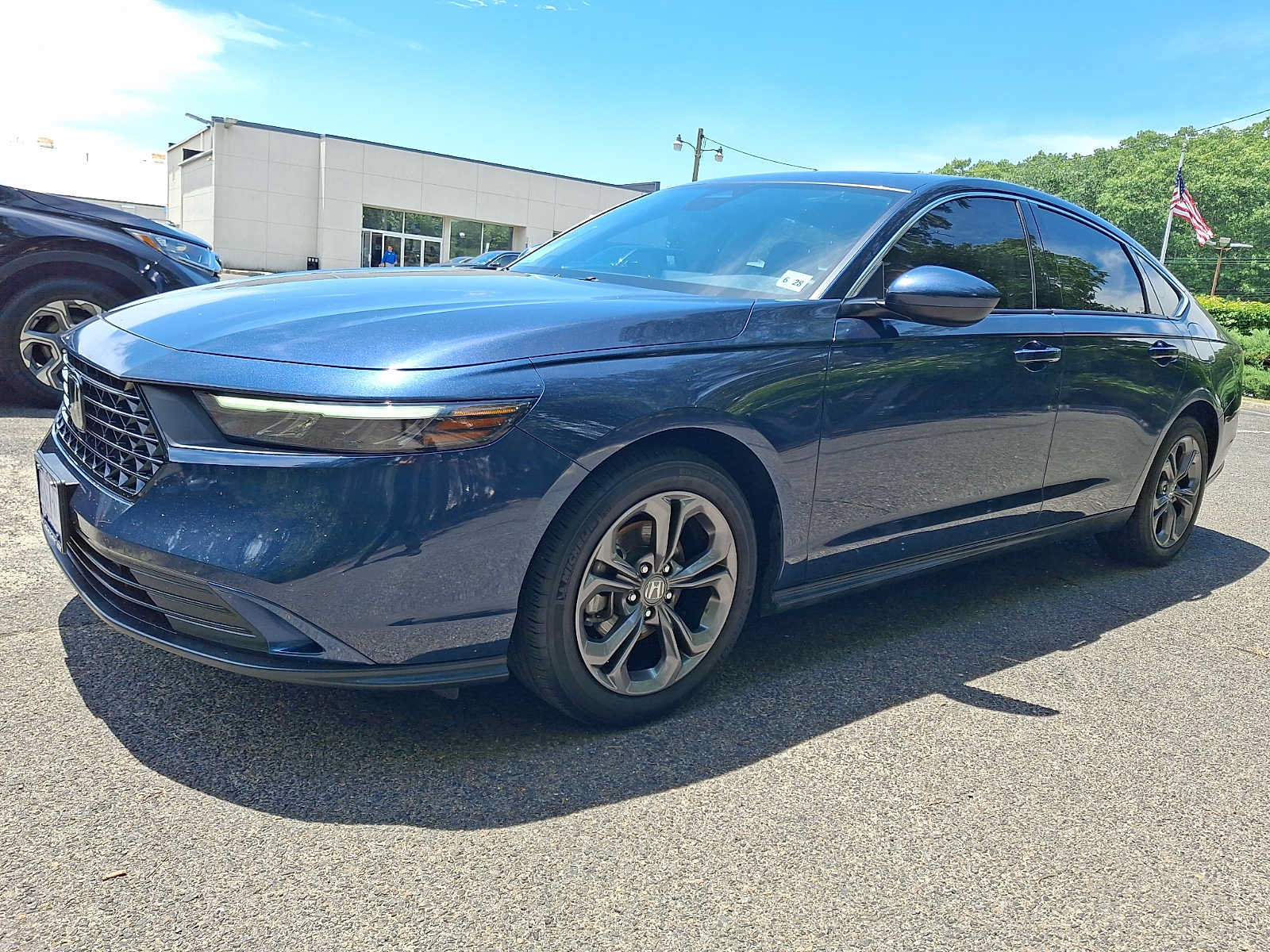 Certified 2023 Honda Accord EX image 3