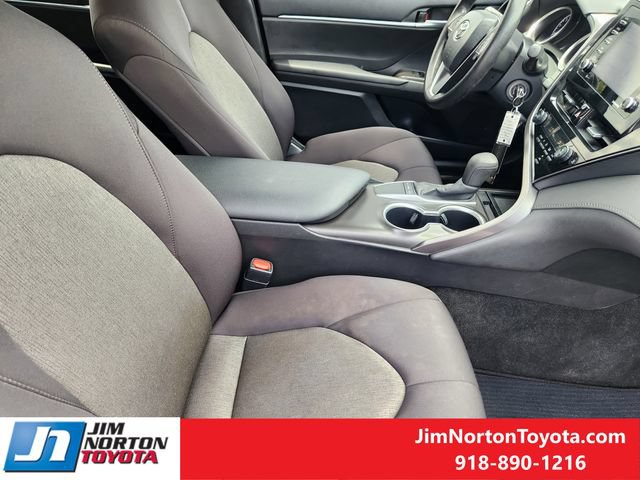 Used 2024 Toyota Camry LE FWD image 15