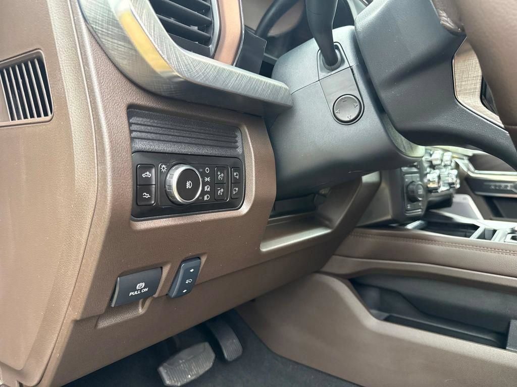 New 2026 Ford F250 King Ranch w/ Chrome Package AWD/4WD image 19