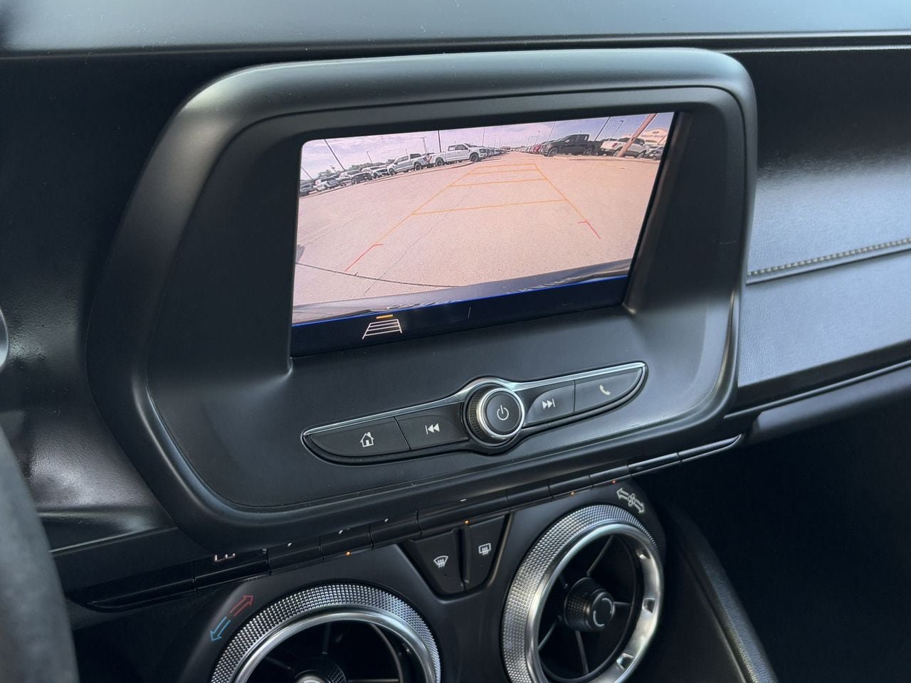 Used 2020 Chevrolet Camaro LT RWD image 21