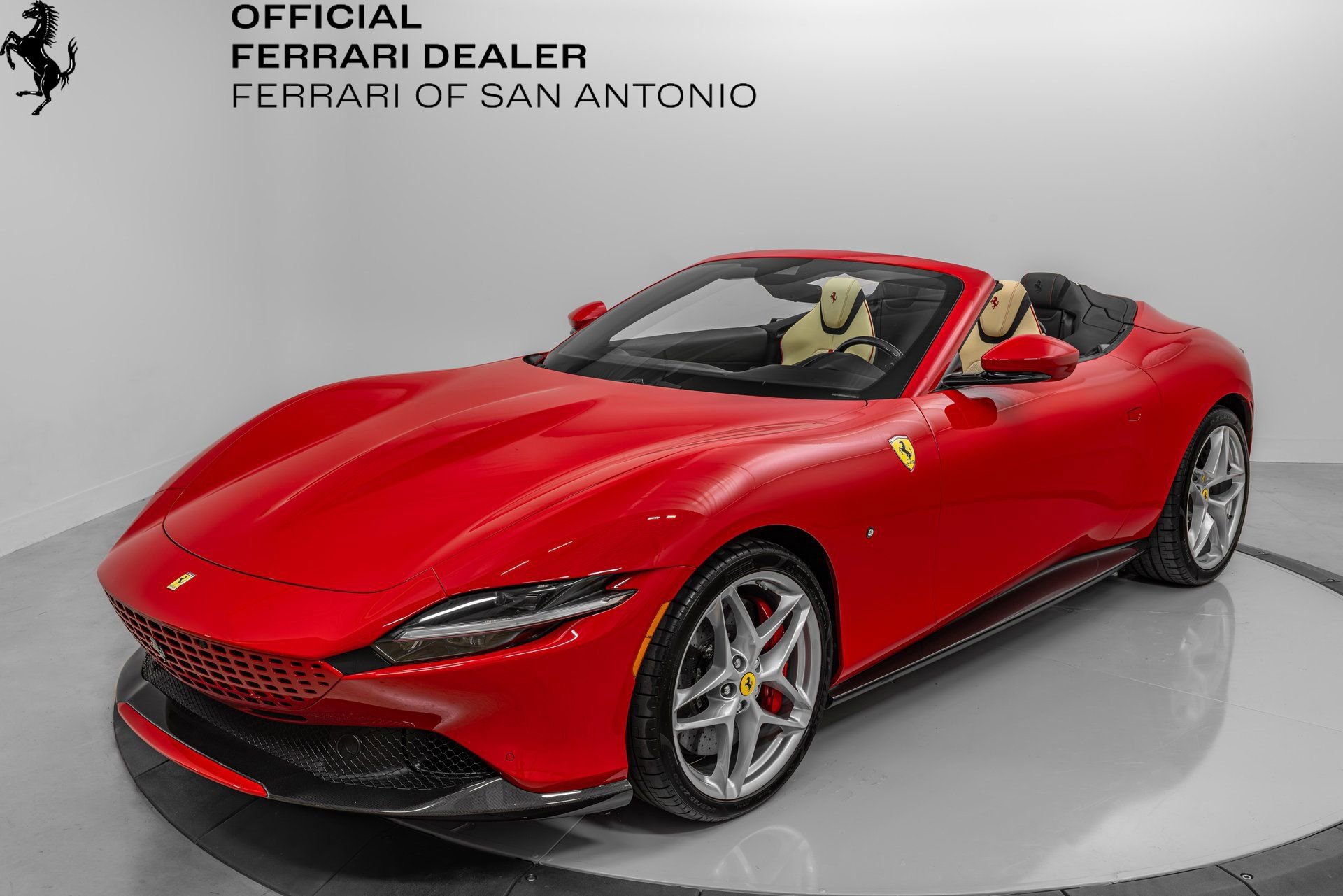 Certified 2025 Ferrari Roma Spider RWD image 12