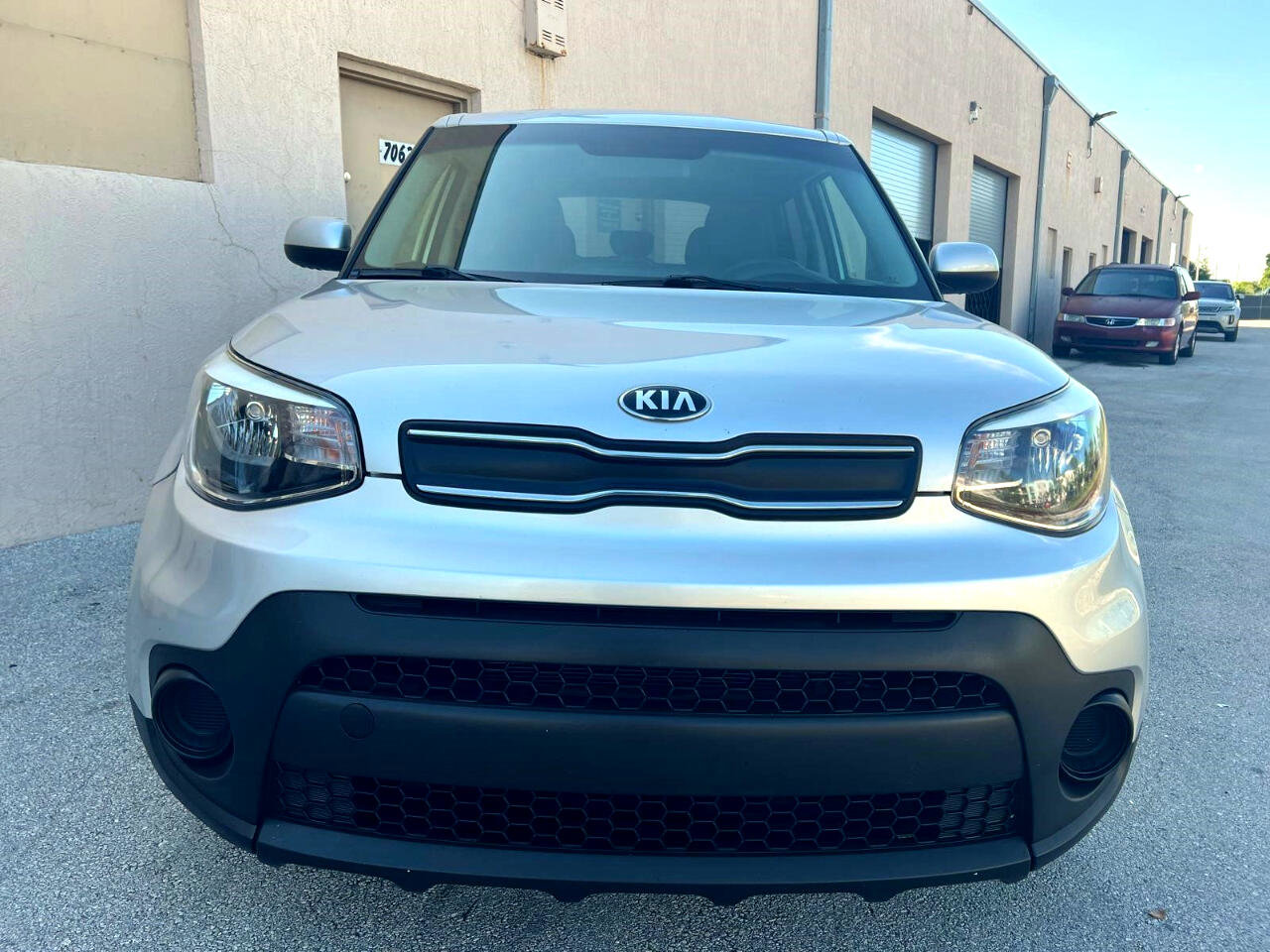 Used 2017 Kia Soul LX 4D Wagon at image 9