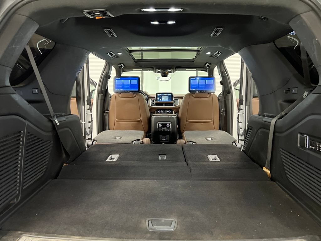 Used 2022 Chevrolet Tahoe High Country AWD/4WD image 42