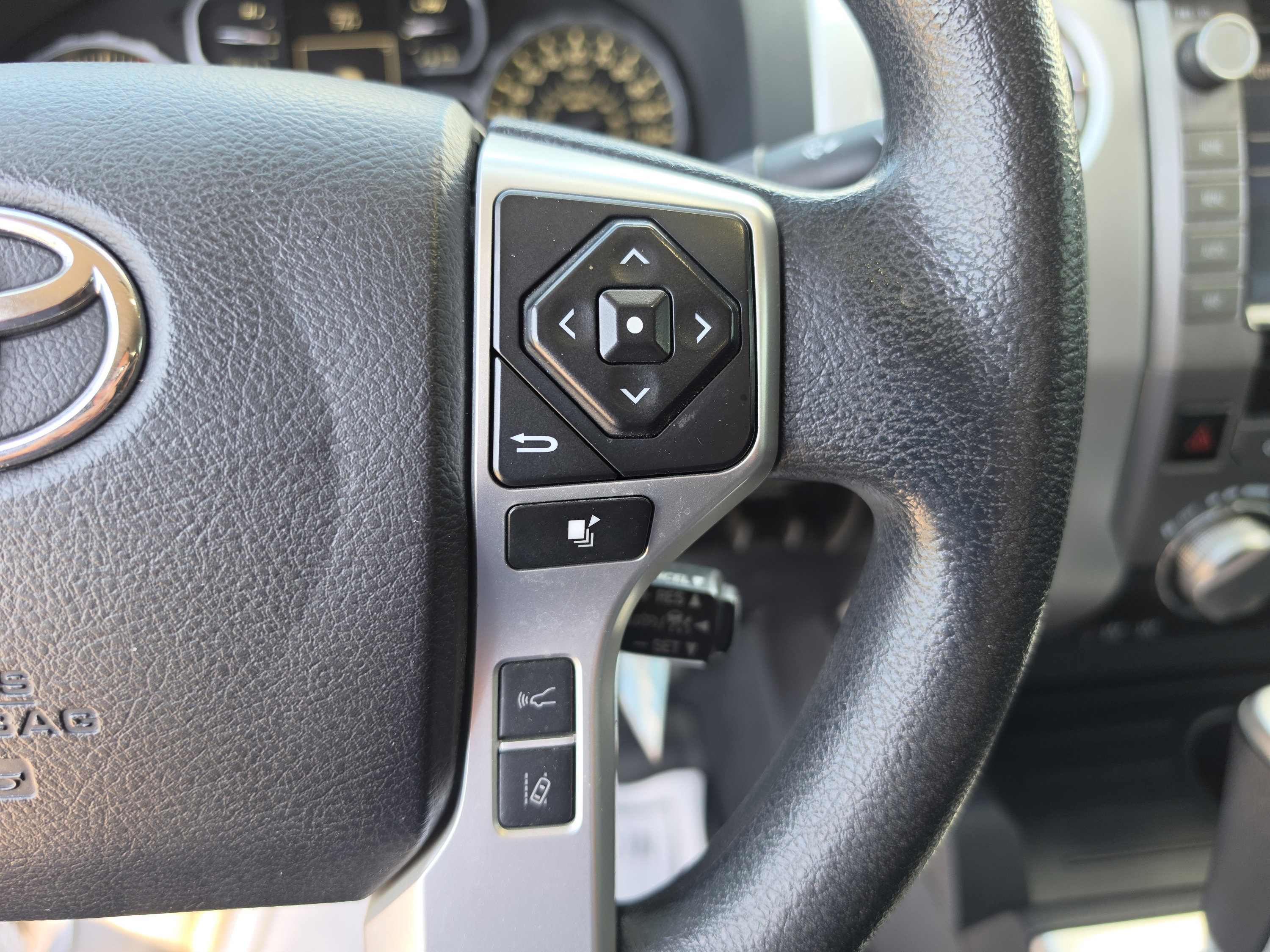 Used 2021 Toyota Tundra SR5 RWD image 33