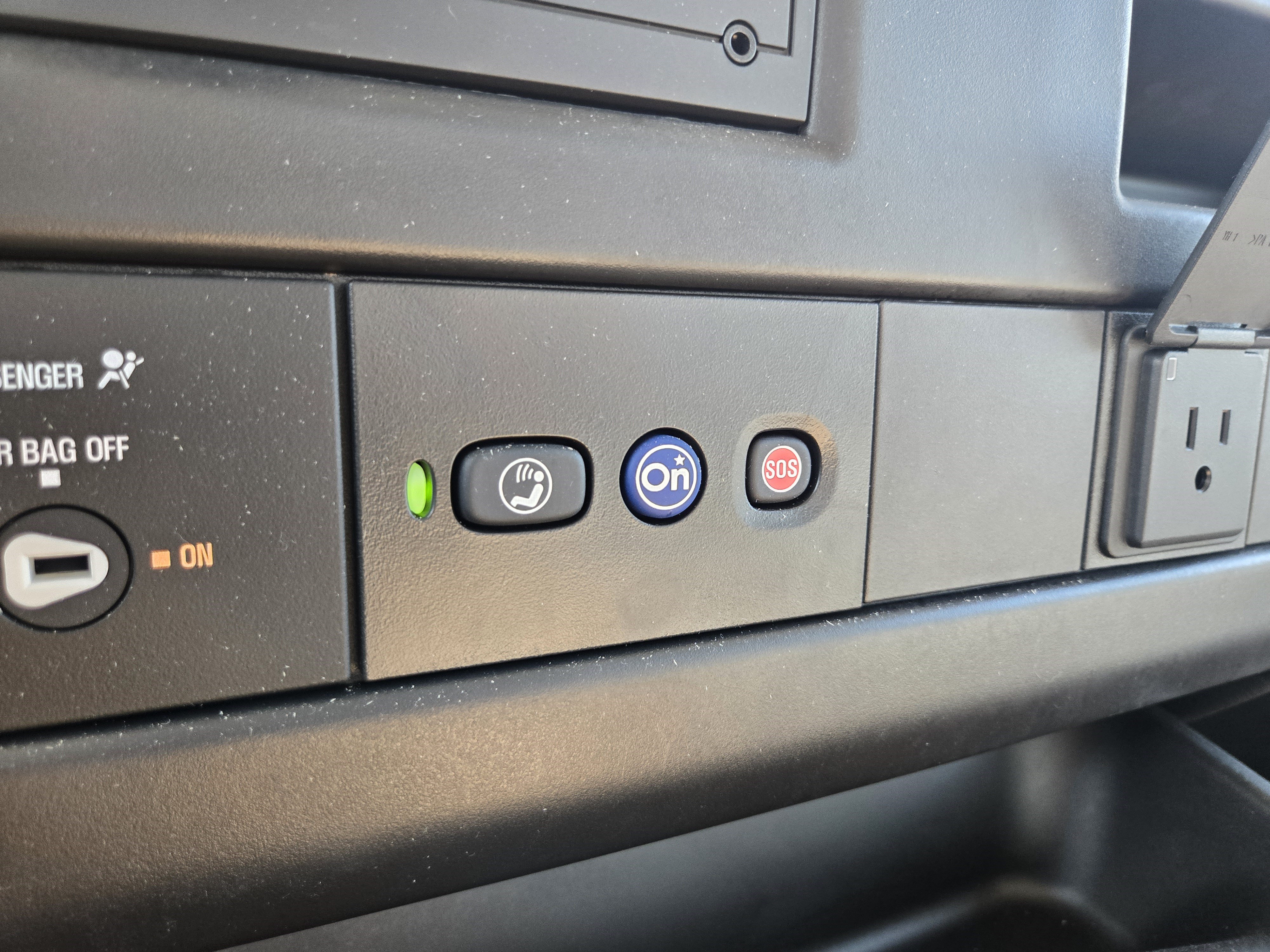 New 2024 Chevrolet Express 3500 w/ Power Convenience Package RWD image 24