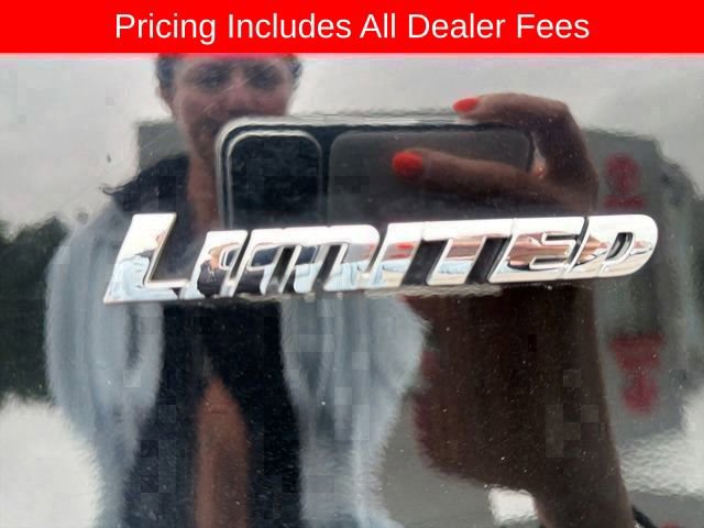 Used 2022 Toyota 4Runner Limited AWD/4WD image 12