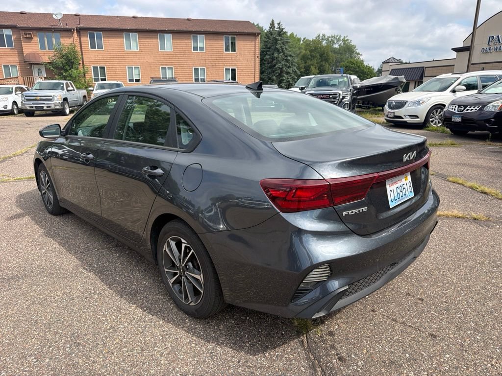 Used 2024 Kia Forte LXS FWD image 7