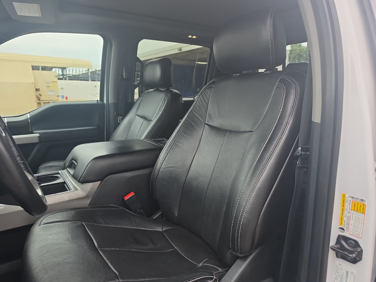 Used 2020 Ford F250 Lariat w/ Lariat Ultimate Package AWD/4WD image 12
