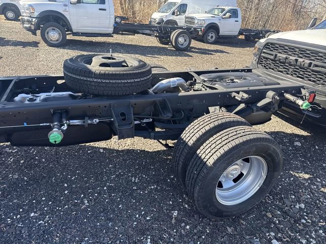 New 2024 RAM 3500 Tradesman image 20