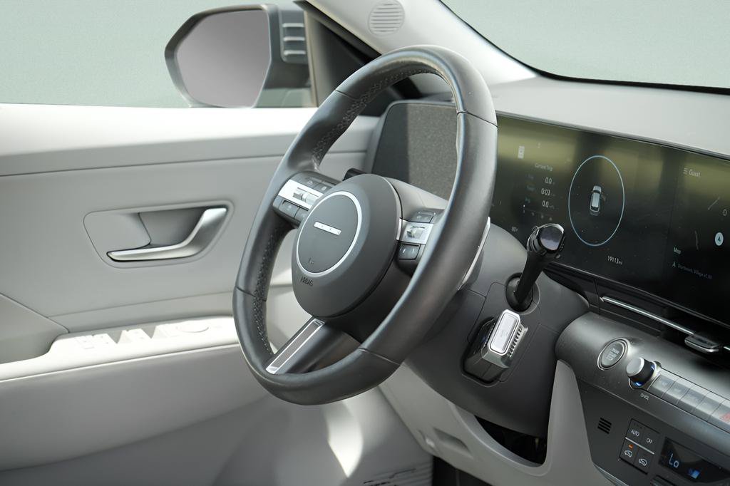 Certified 2024 Hyundai Kona Limited FWD image 13