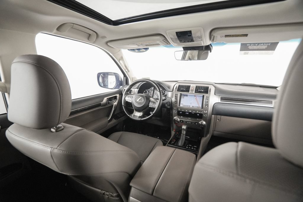 Certified 2021 Lexus GX 460 Premium w/ Premium Package AWD/4WD image 16