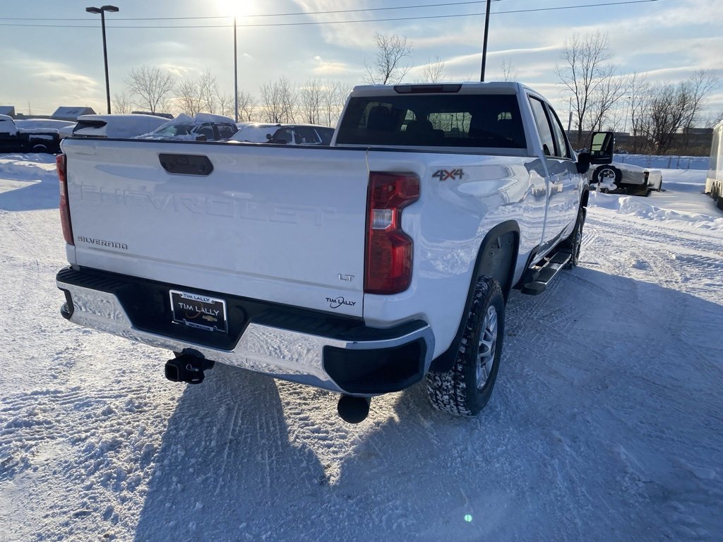Used 2025 Chevrolet Silverado 2500 LT w/ Convenience Package image 7