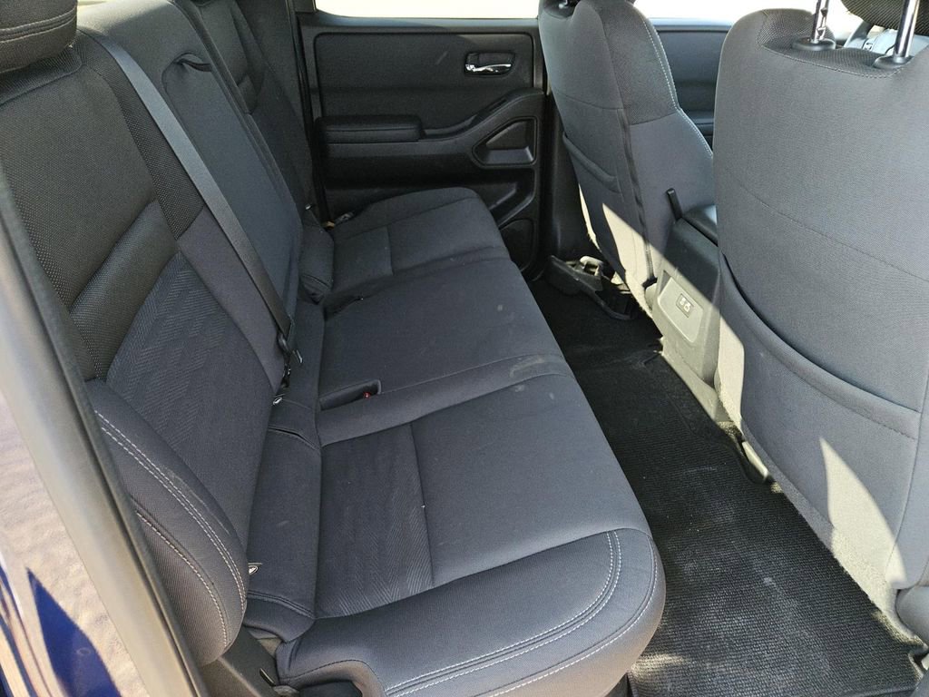 Used 2022 Nissan Frontier SV w/ Technology Package image 31