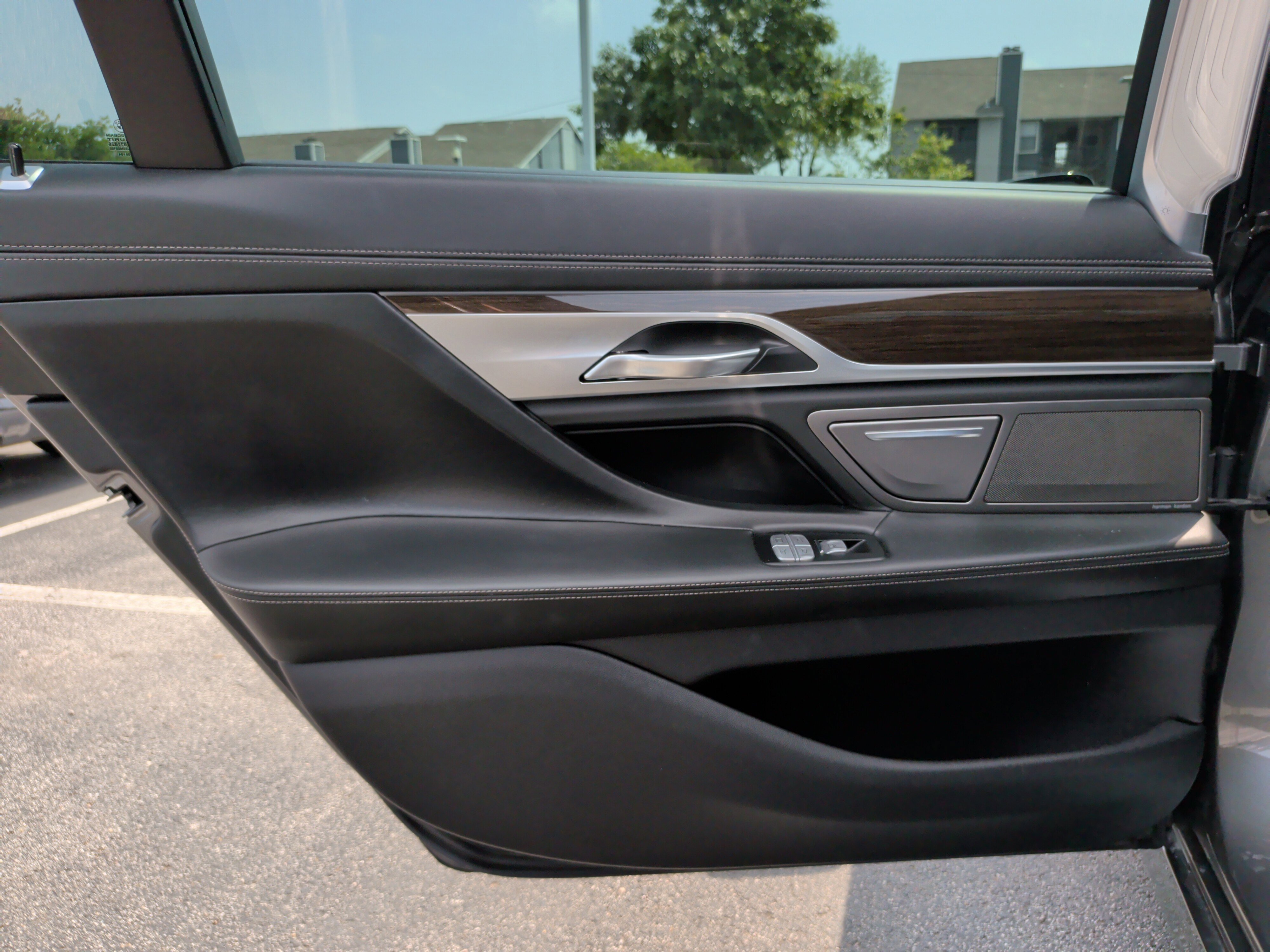 Used 2016 BMW 740i RWD image 35