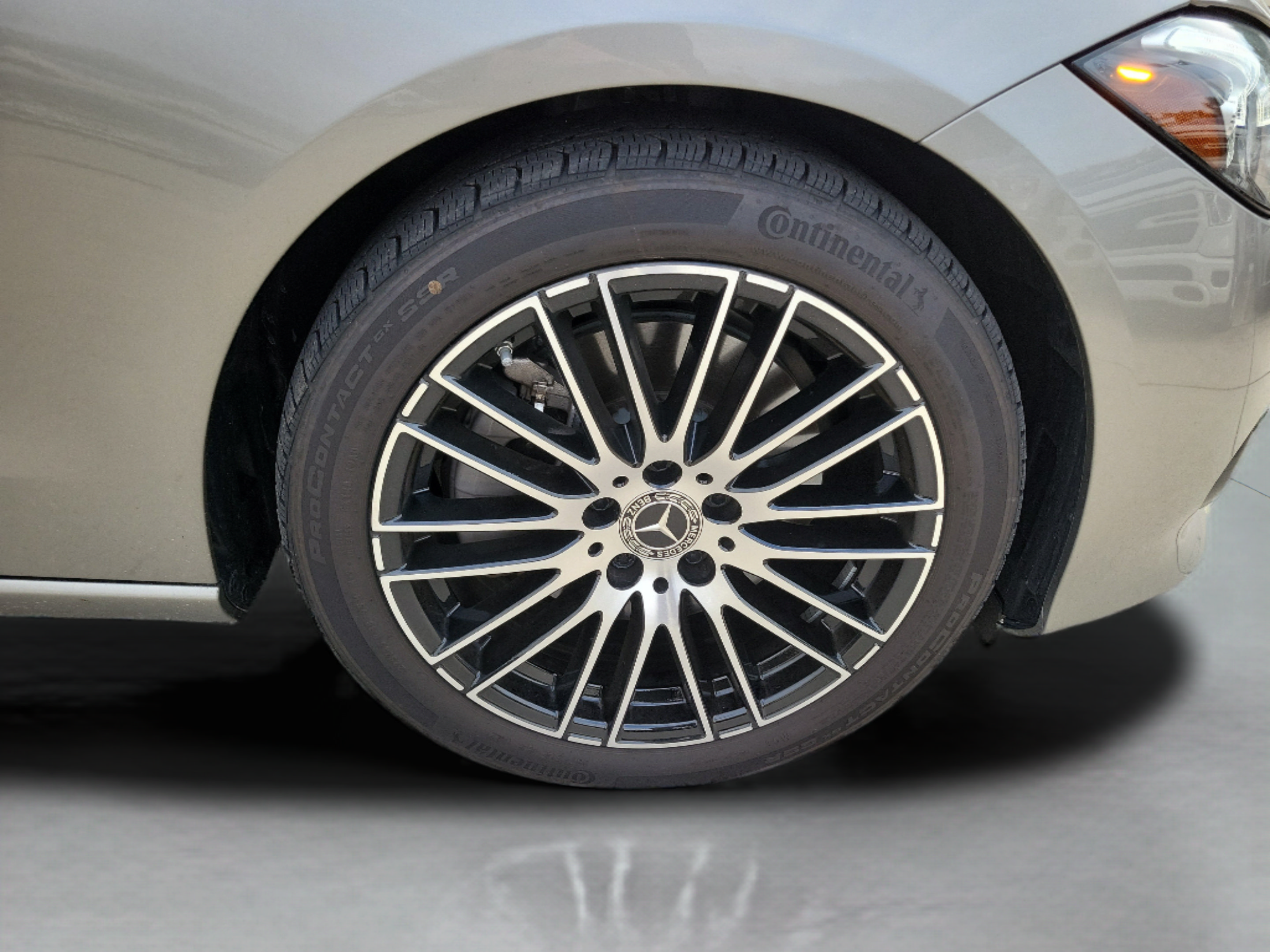 Used 2023 Mercedes-Benz C 300 Sedan image 28