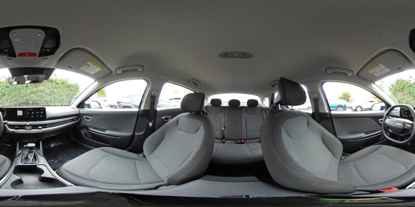Used 2025 Kia K4 FWD image 43