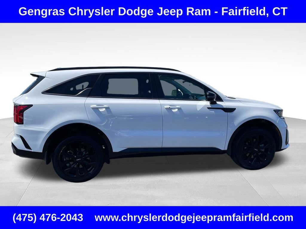 Used 2023 Kia Sorento SX AWD/4WD image 6