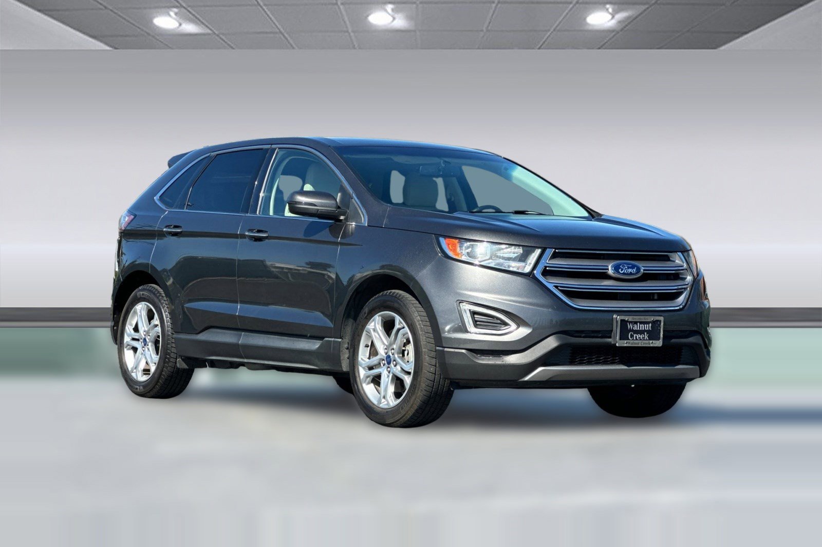Used 2018 Ford Edge Titanium image 6
