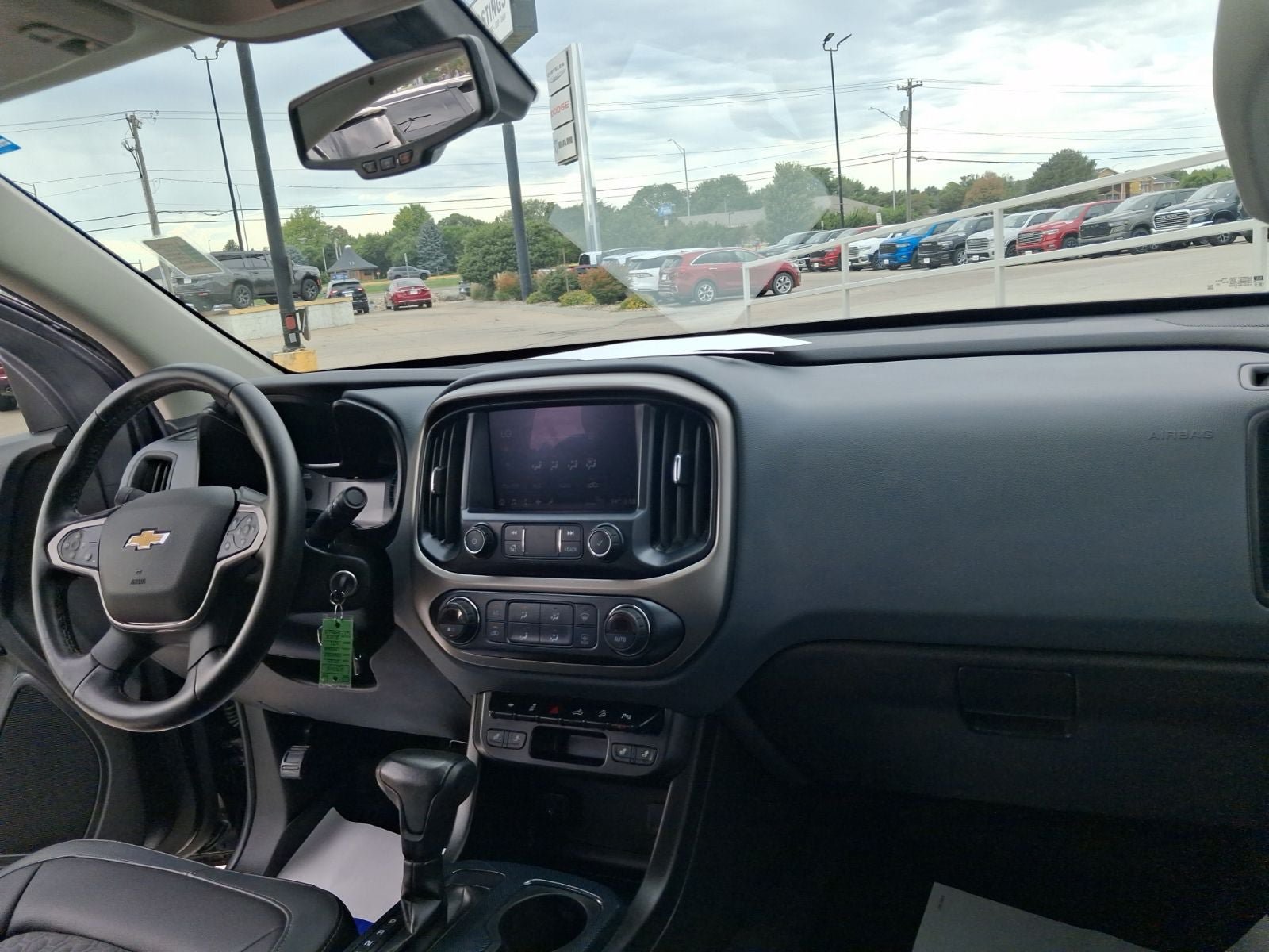 Used 2020 Chevrolet Colorado Z71 AWD/4WD image 14