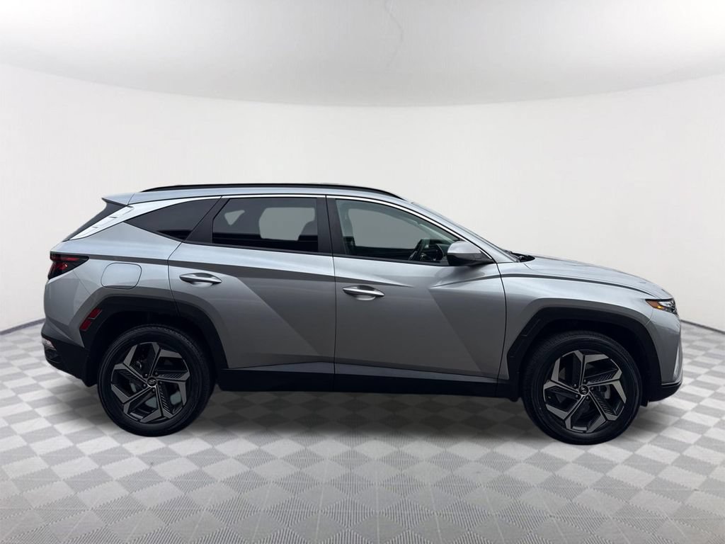 Used 2024 Hyundai Tucson SEL AWD/4WD image 3