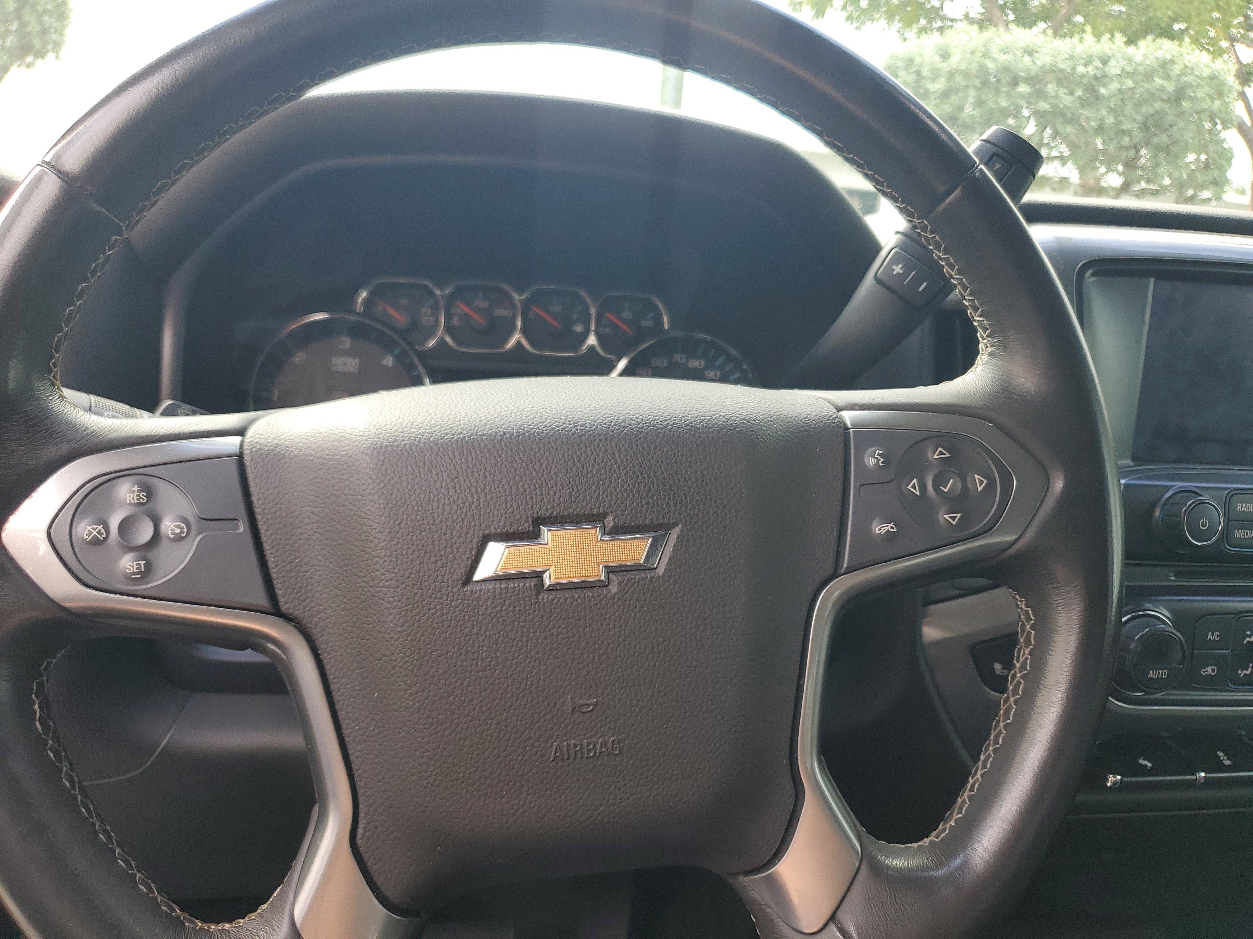 Used 2015 Chevrolet Silverado 2500 LT w/ LT Convenience Package image 9