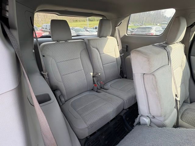 Used 2018 GMC Acadia SLE image 28