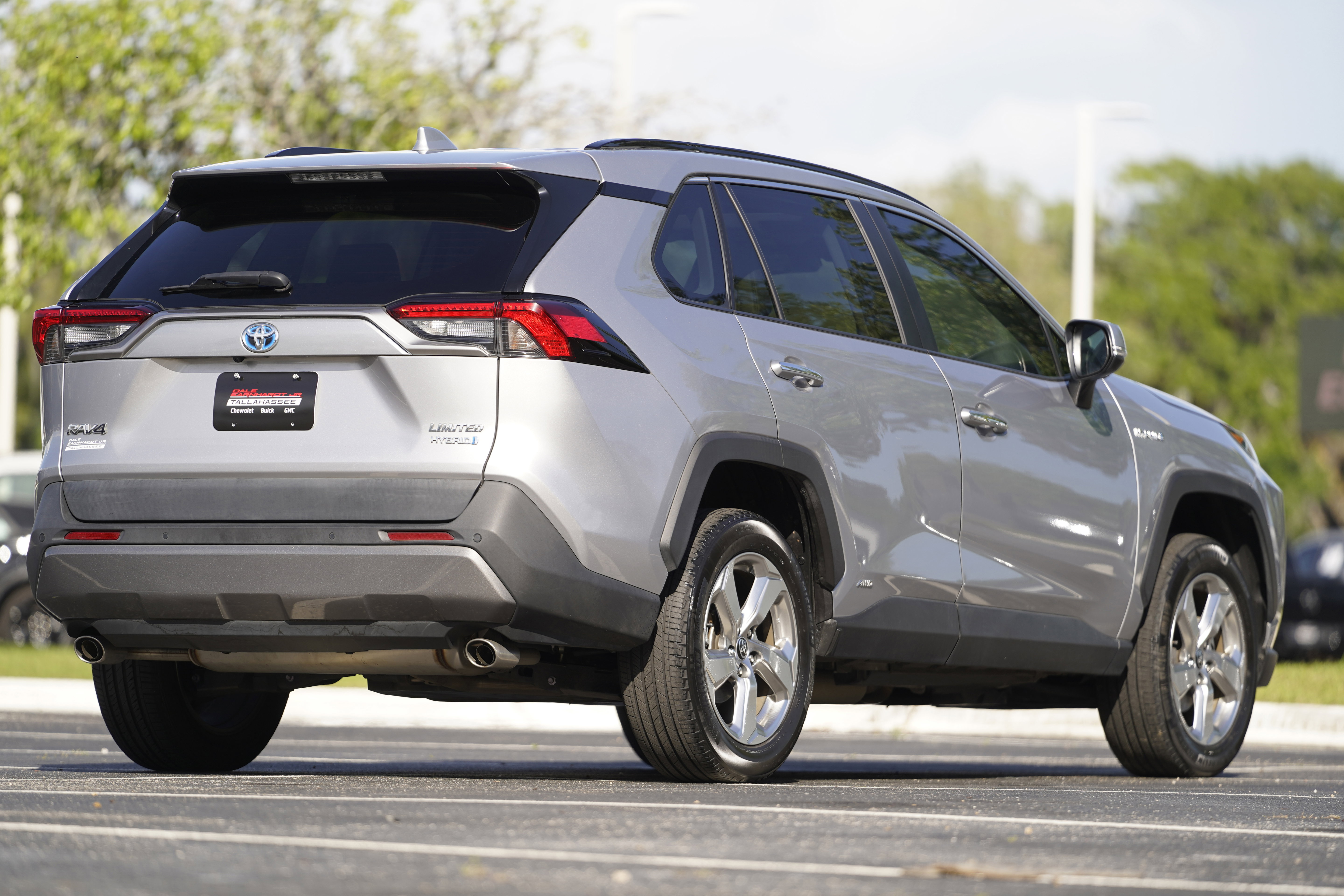 Used 2021 Toyota RAV4 Limited AWD/4WD image 43