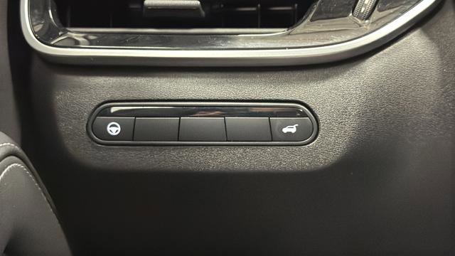 Used 2023 INFINITI QX60 Luxe image 32