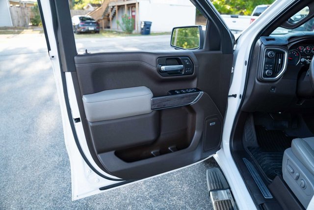 Used 2019 Chevrolet Silverado 1500 LTZ w/ LTZ Texas Edition image 10