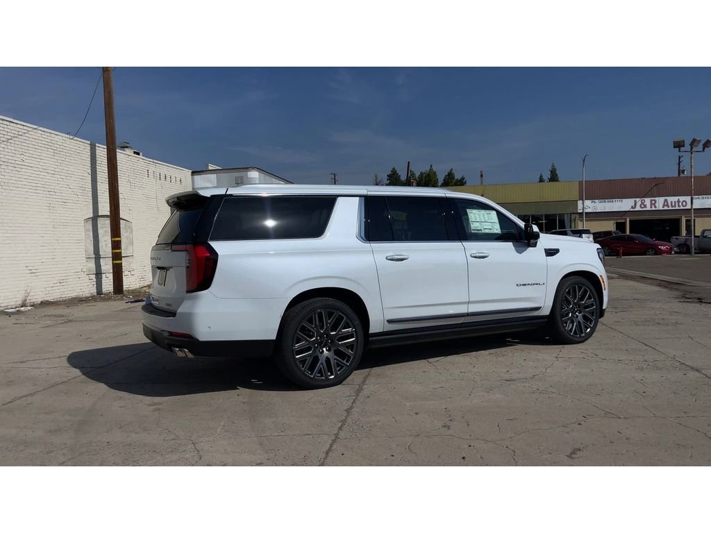 New 2026 GMC Yukon XL Denali Ultimate image 3