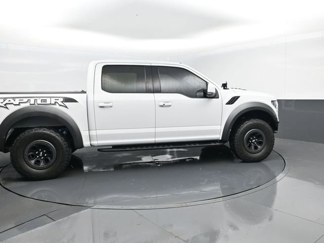 Used 2018 Ford F150 Raptor w/ Equipment Group 802A Luxury image 4
