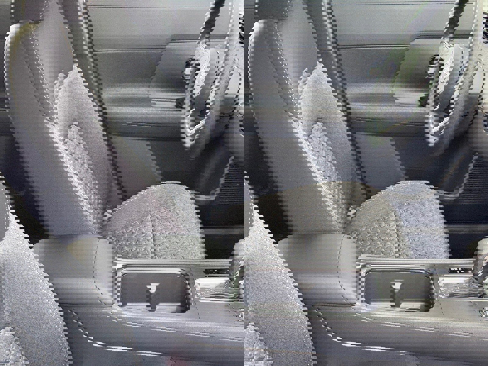 New 2026 Nissan Kicks SV image 12