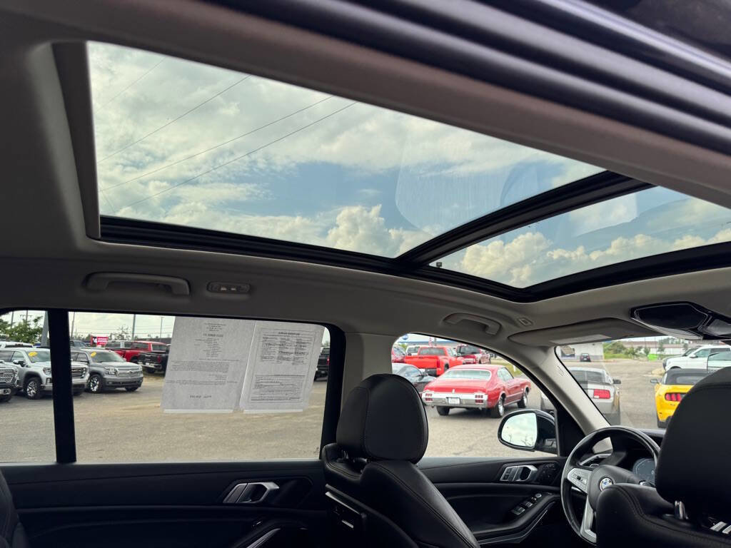 Used 2020 BMW X7 xDrive40i w/ Cold Weather Package image 56