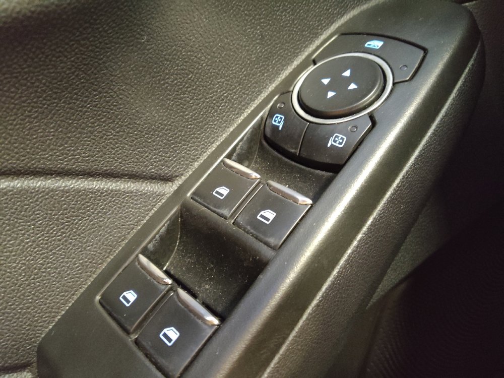 Used 2022 Ford Escape SE image 27