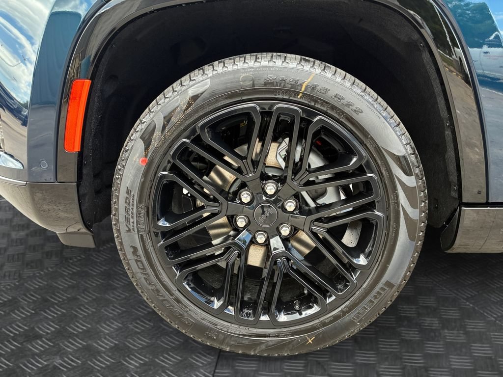 New 2026 Jeep Grand Wagoneer Limited AWD/4WD image 23