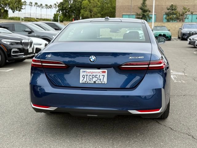 Used 2025 BMW i5 xDrive40 w/ Executive Package image 9