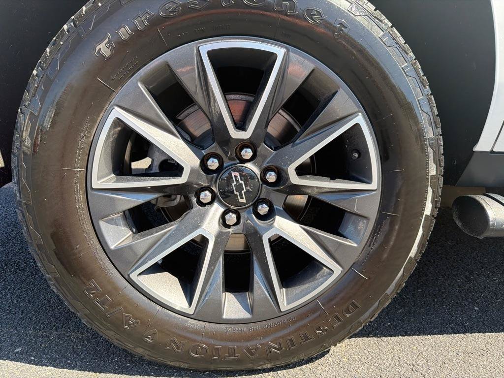 Used 2023 Chevrolet Tahoe Z71 w/ Z71 Off-Road Package AWD/4WD image 53
