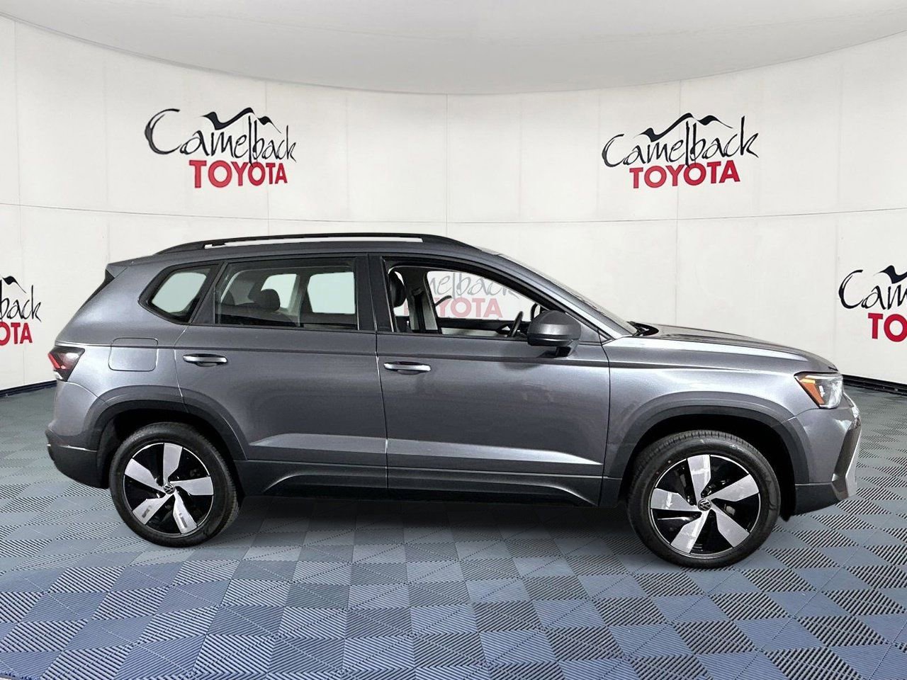 Used 2025 Volkswagen Taos S AWD/4WD image 8