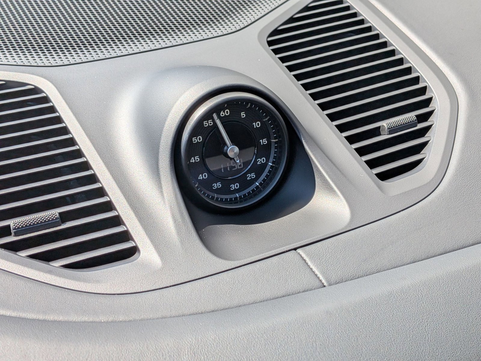 New 2026 Porsche Cayenne Coupe image 22