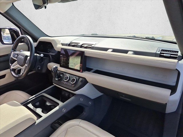Used 2022 Land Rover Defender 110 SE AWD/4WD image 21