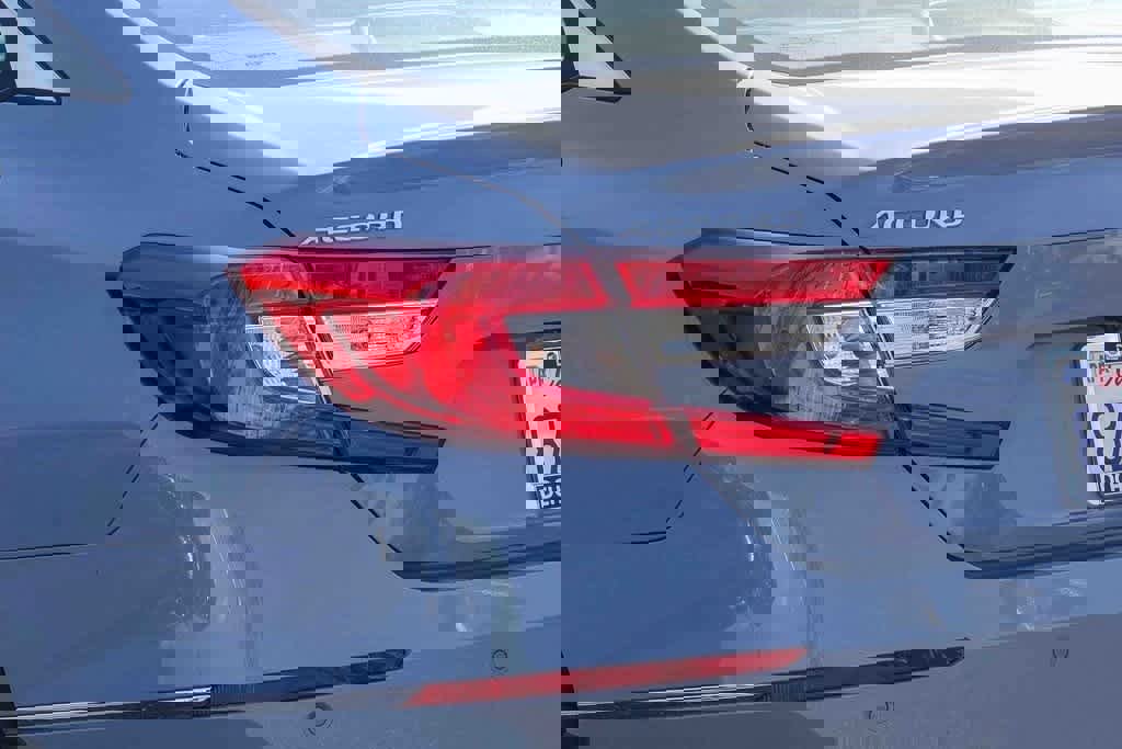 Used 2022 Honda Accord Touring image 7