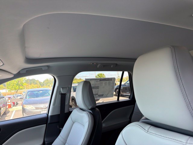 New 2026 Lincoln Aviator AWD image 16