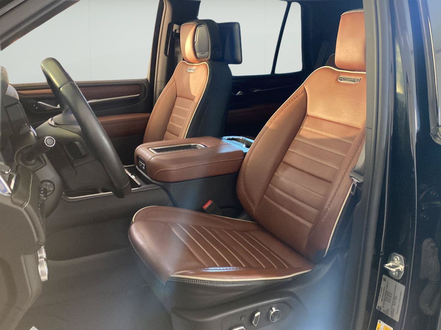 Certified 2023 GMC Yukon Denali Ultimate AWD/4WD image 14