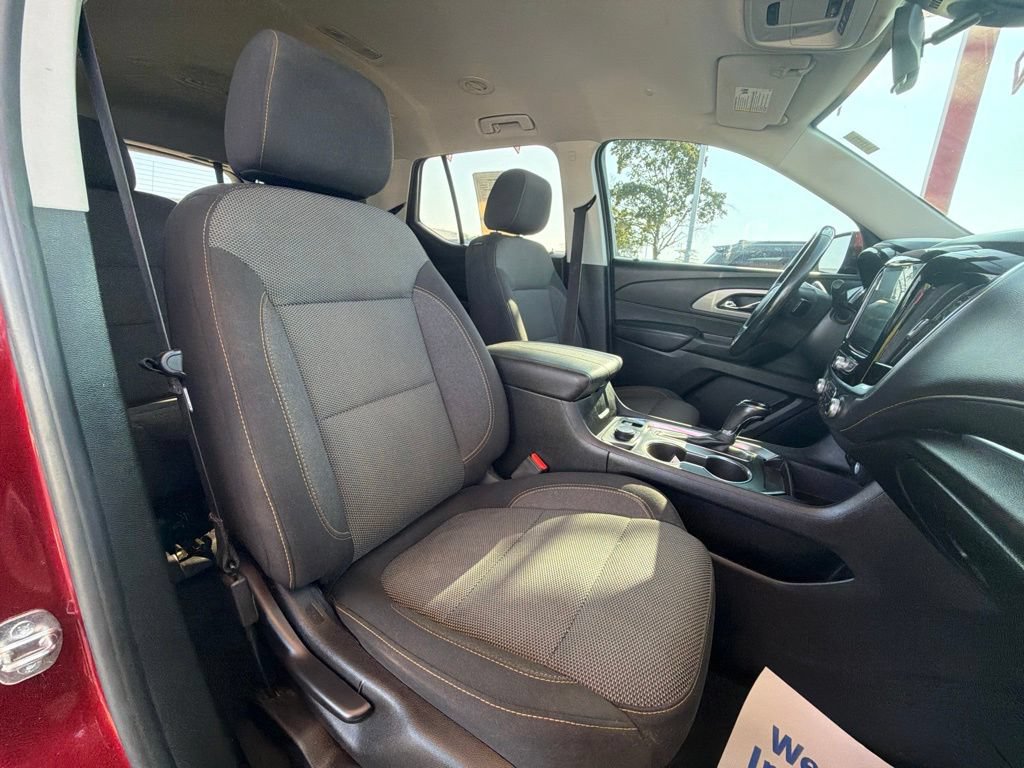 Used 2019 Chevrolet Traverse LT w/ LPO, Floor Liner Package AWD/4WD image 35