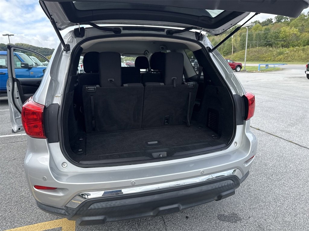 Used 2020 Nissan Pathfinder SV image 44