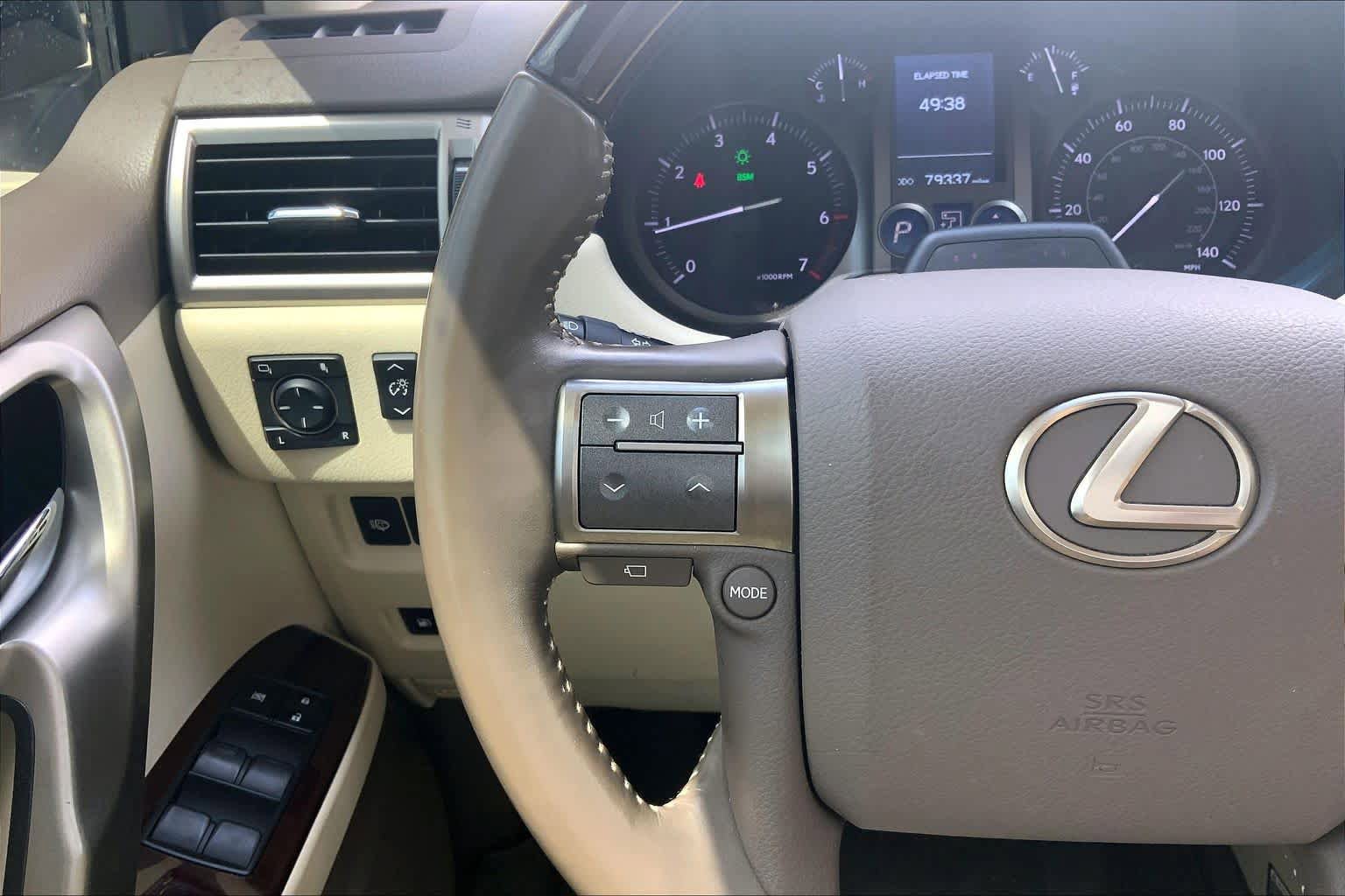 Used 2019 Lexus GX 460 Luxury AWD/4WD image 24