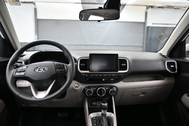 New 2026 Hyundai Venue SEL FWD image 22