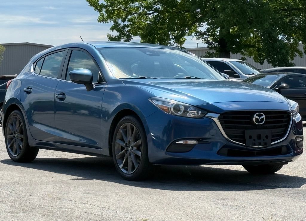Used 2018 MAZDA MAZDA3 Touring FWD image 7