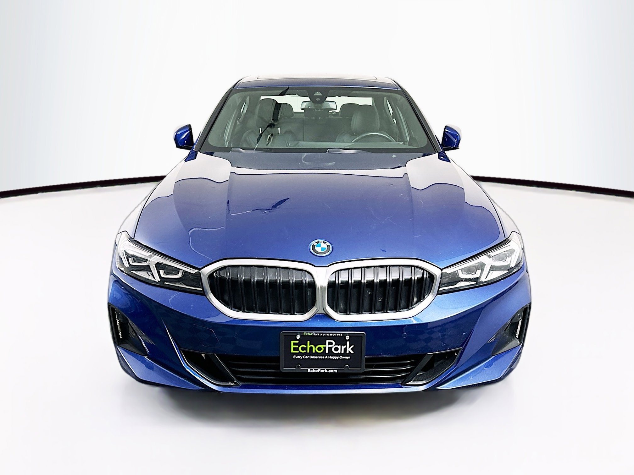 Used 2024 BMW 330e image 2