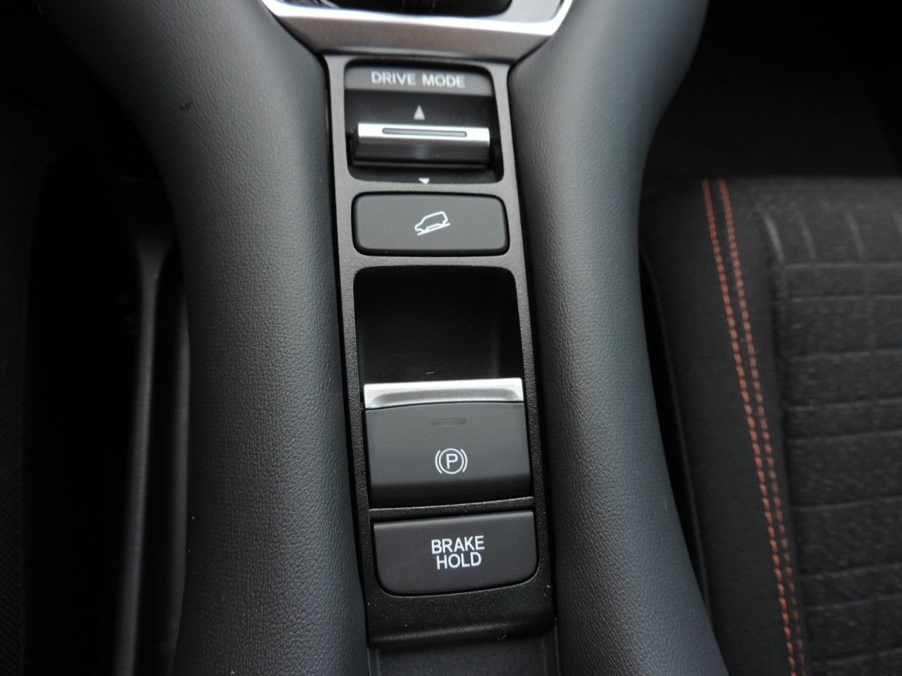 Used 2025 Honda HR-V Sport image 26